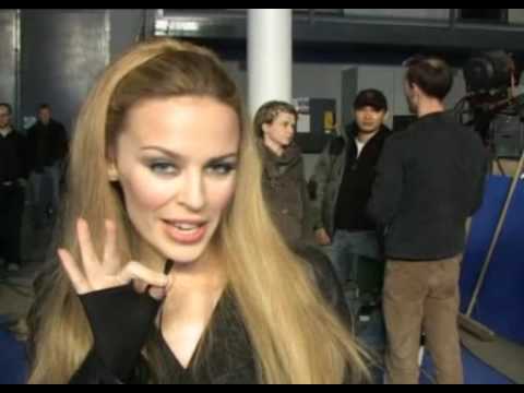 Do you think she is BEAUTIFUL (putting aside the fact she has had plastic surgery)?