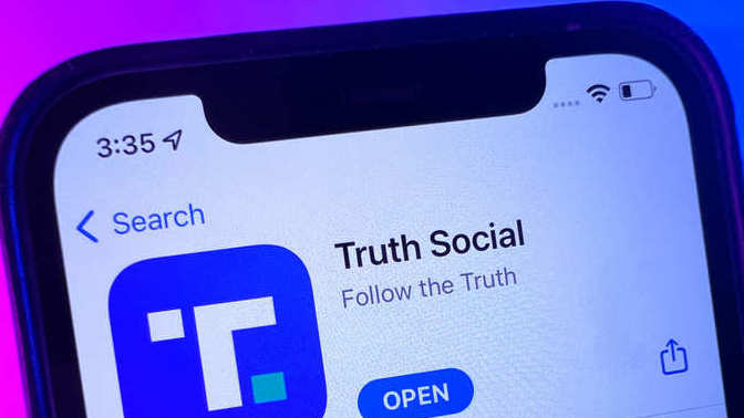 (2 part) Did you know that Trump's "Truth Social" is now available in the Google Play Store? Do you think that Trump should come back to Twitter?