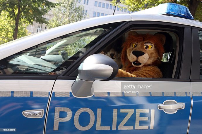 What would you do if this police lion asked for your license and registration?