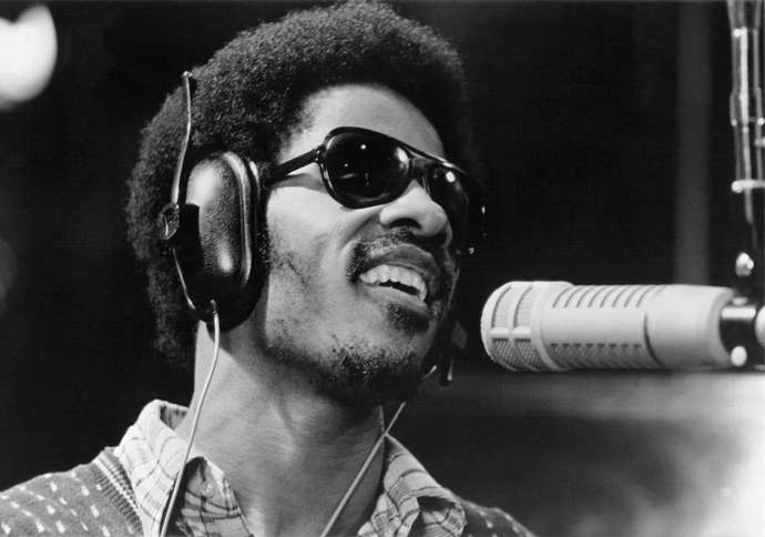 Do you think young 70s Stevie Wonder and Ari Lennox would make a good couple?