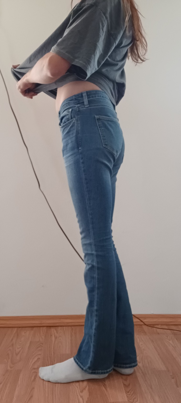 What outfit is do you like the most? Girls which one are you most attractive to?
