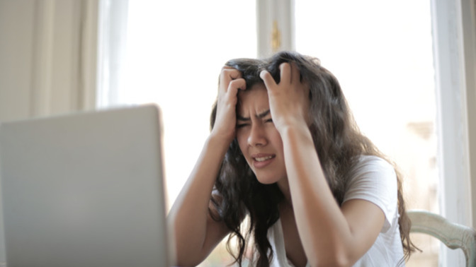 What is the most annoying thing when it comes to dating?