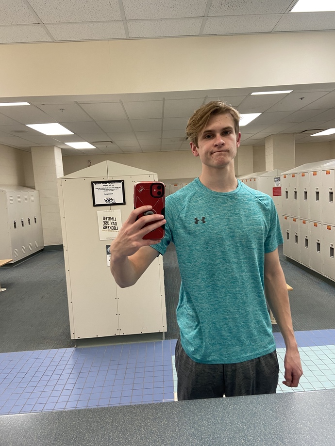 Girls, 20M am I attractive? I’ve never had a girlfriend and am insecure about chest shape. I lack social skills and confidence. What do girls think?