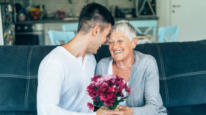 My boyfriend bought his grandma $50 roses when he’s told me that he doesn’t give me flowers because it’s a waste of money. Thoughts?
