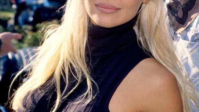 Guys, Who’s is prettier? Angelina Jolie, Pamela Anderson or Monica Bellucci?