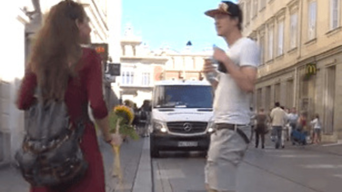 How do I start a conversation with a girl I'm meeting for the first time?