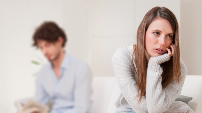 Girls, if your boyfriend never proposed would you leave?