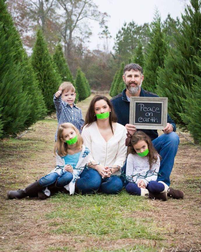 Would you be offended by these Christmas pictures?