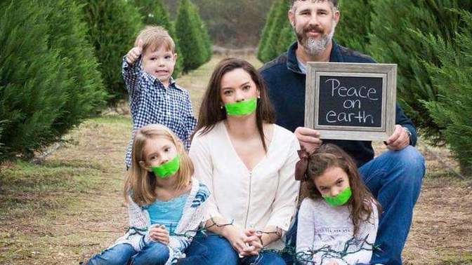 Would you be offended by these Christmas pictures?