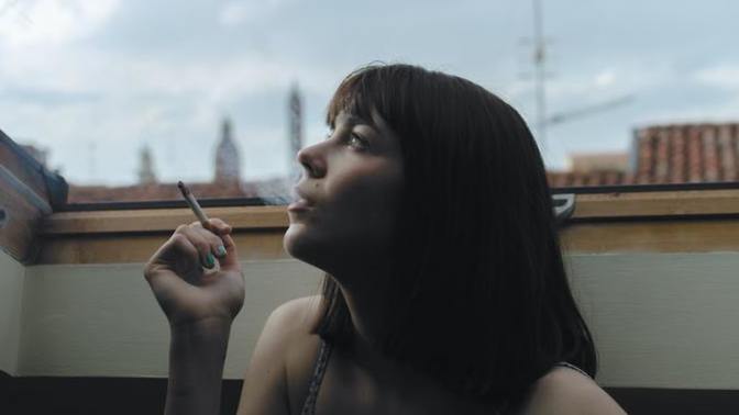 Guys who are non-smokers, would you be able to be with a girl who smokes?