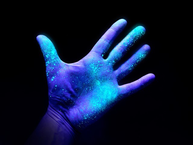 Have you realized that we can't imagine unseen colors?