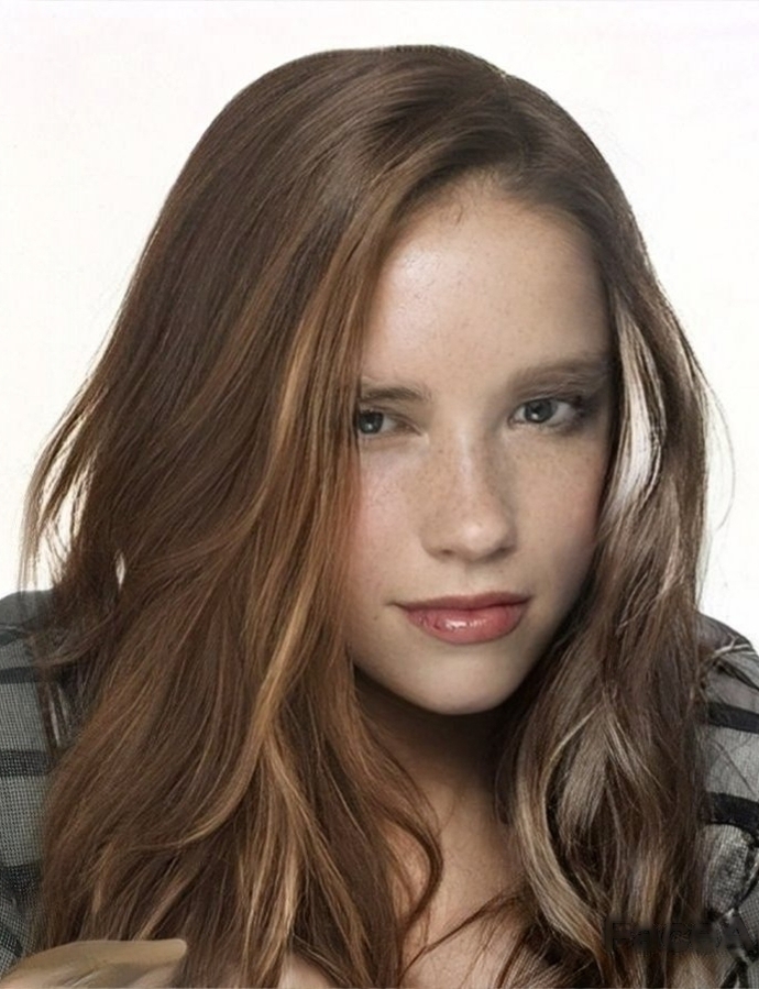 Was she celebrity material when younger, is she now, or is it too much make up?