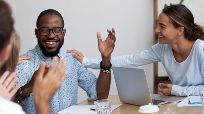 My co worker is a nice man to me, I’ve noticed some stuff about him that he does with me, but I don’t know the difference between friendly and flirty?