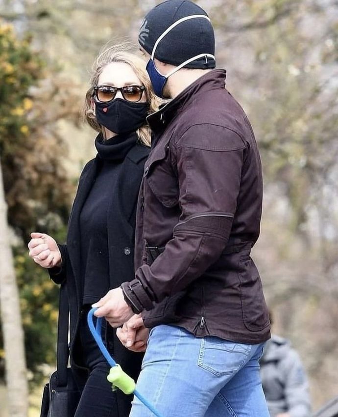 Guys, which type of guy would you rather be? Girls, what type of guy would you prefer to be with?