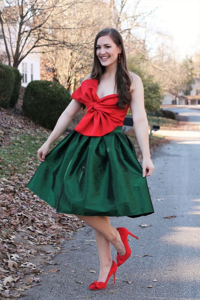 What do we think of my Christmas look?