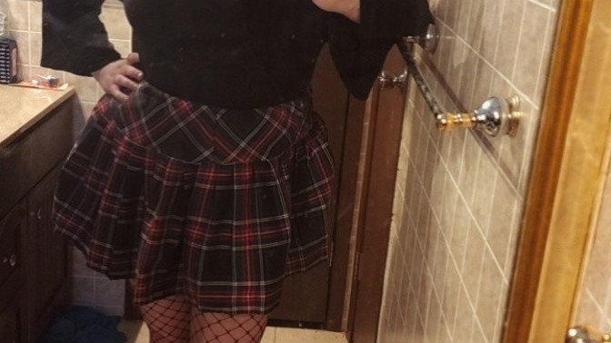 What do we think of my Christmas look?