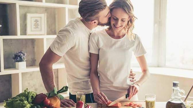 Is ''a man falls in love through his stomach'' nowadays an outdated concept?