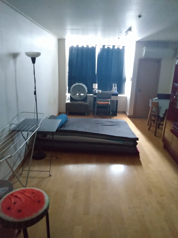 My place back in 2021. I loved this apartment, but the job SUCKED.
