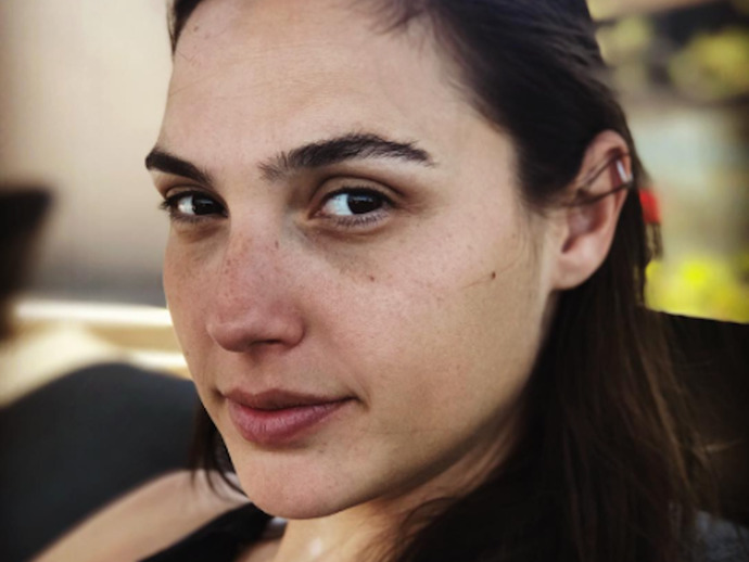 Would you rather date a girl who always has a full face of makeup on or never wears makeup at all?