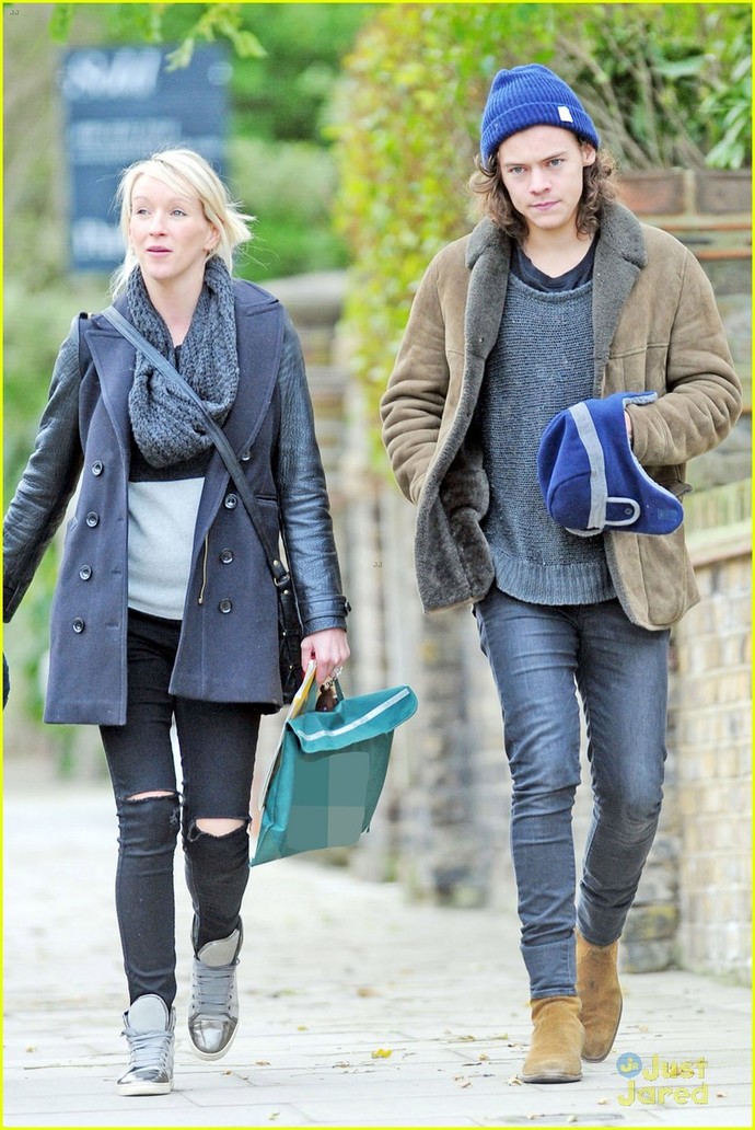 Ladies do you prefer Harry Styles with long or short hair?