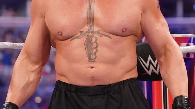 Who has the better weight advantage and muscle mass, Brock Lesnar or Drew McIntyre?