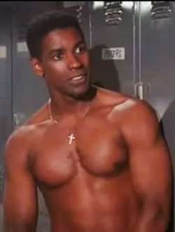 Girls, Who is more handsome? Denzel Washington or Will Smith?