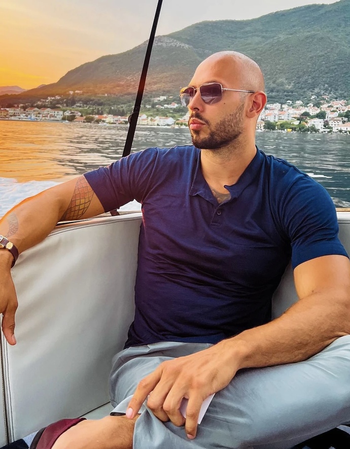 Who should men take as an example?