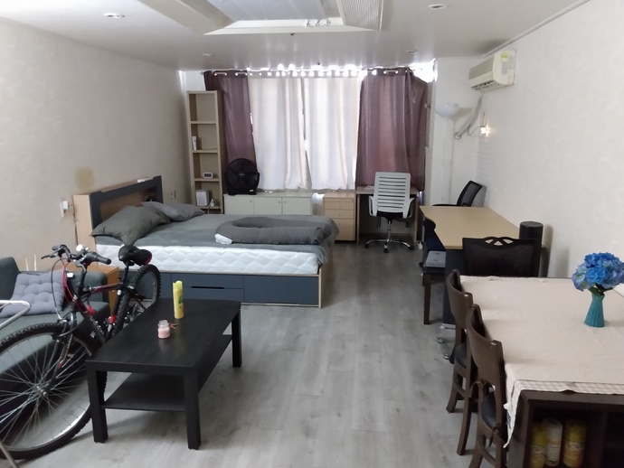 Which one of these previous apartments of mine seems the most interesting to you?