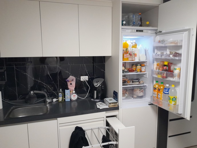 Which one of these previous apartments of mine seems the most interesting to you?