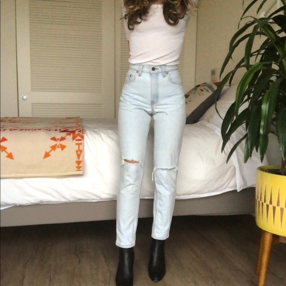 Do these jeans look similar (wash/color wise)?