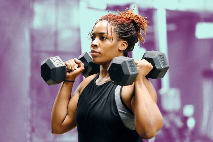 Is a dumbbell bench press of 40 lbs in each hand a good lift for a woman?