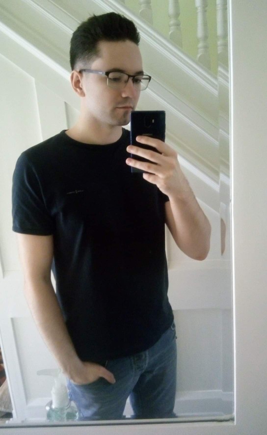 Beard or nay? Also hair or nay?