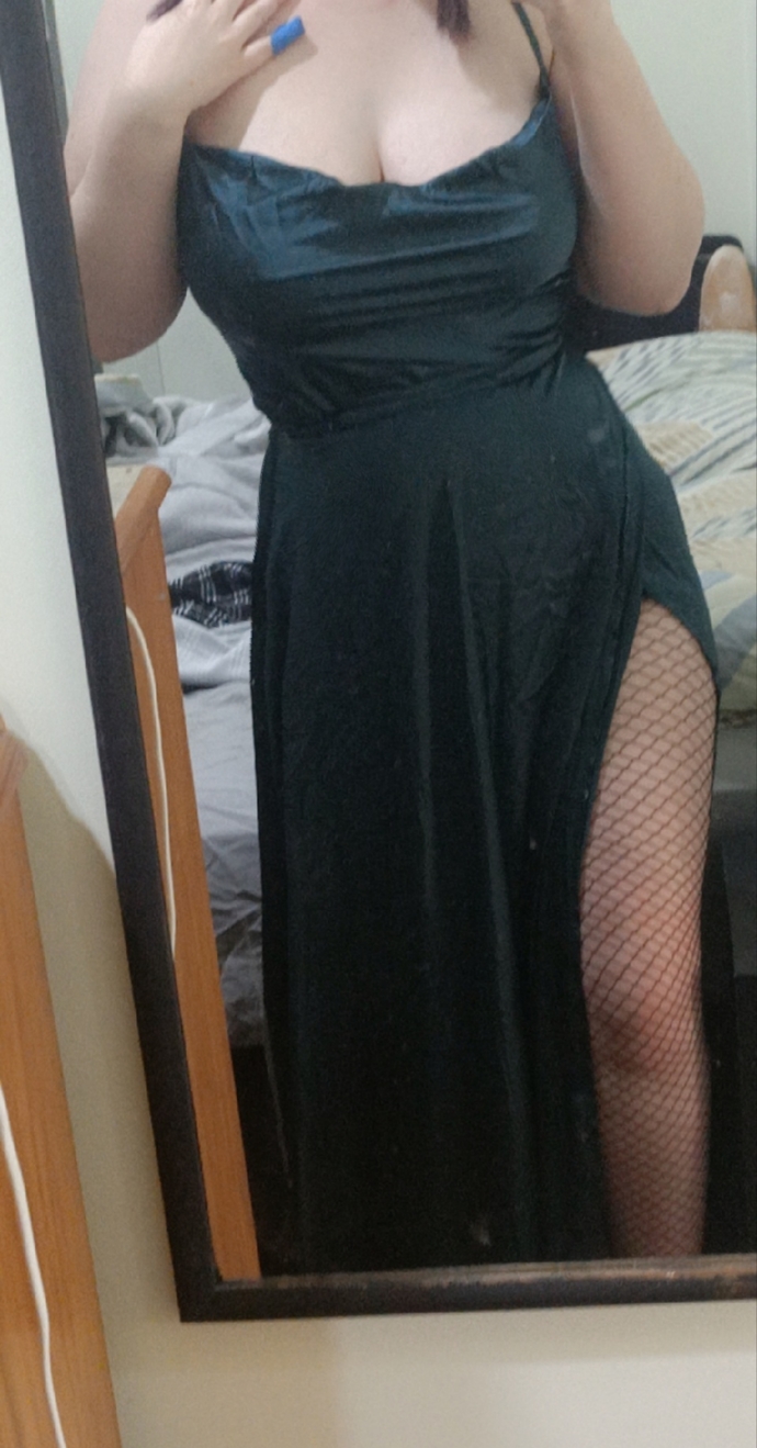 When did you last attend a wedding ceremony whose was it and what did you wear?
