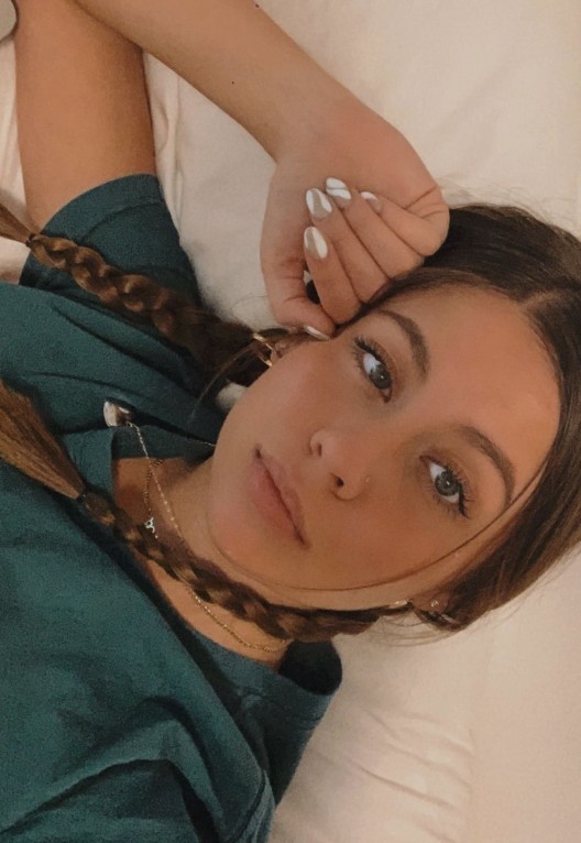What do you think of when you see me wearing a pigtail hairstyle?