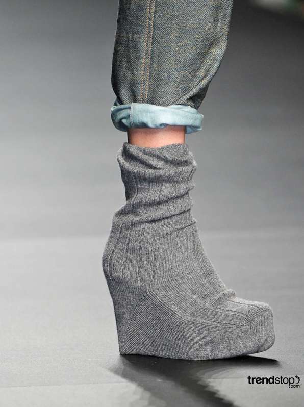 How Do You Do It? Sock Sock Shoe Shoe Or Sock Shoe Sock Shoe?