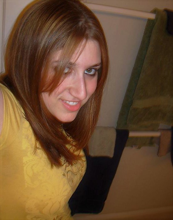 Do you like brunettes or more blondish hair?