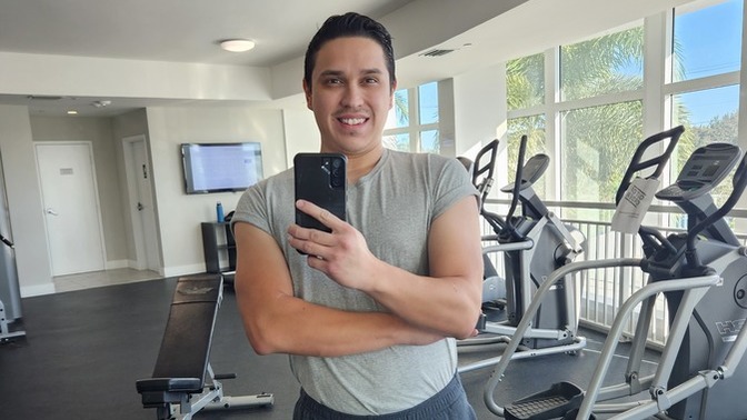 Girls, Warm up at the gym. What do you ladies think?