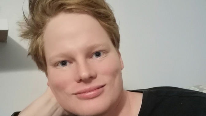Should I bleach my eyebrows?