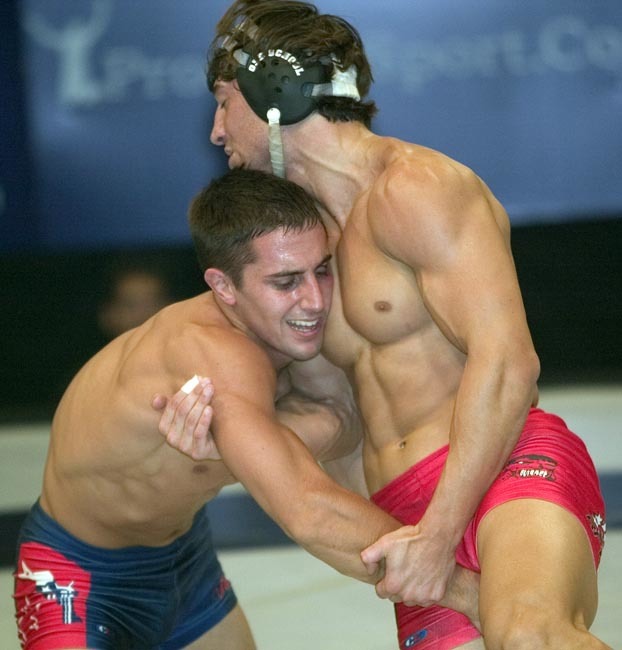 What should the uniform be for wrestling?