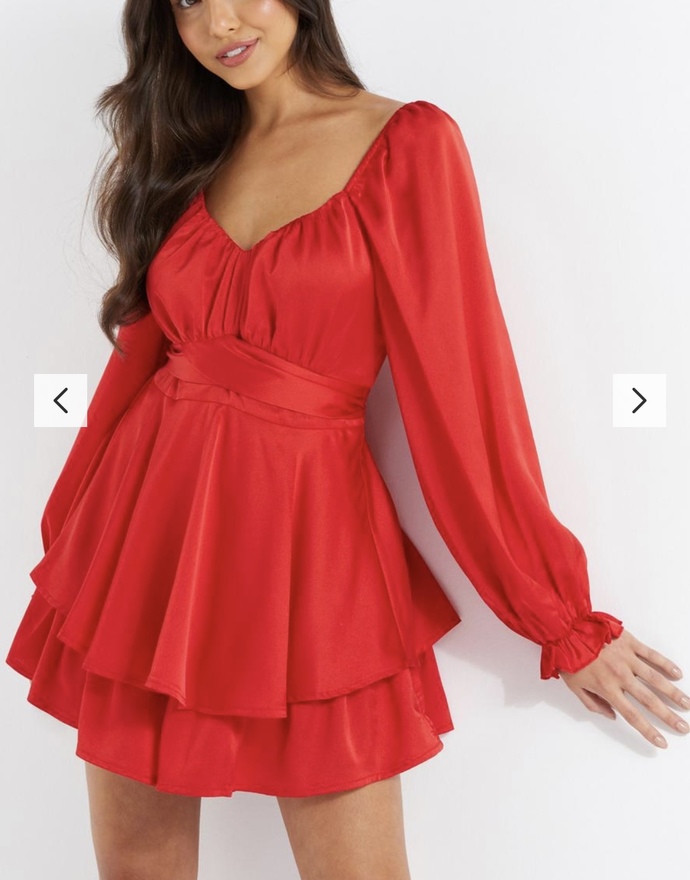 Which dress/playsuit is better?