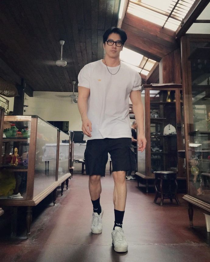 Would you be ok with your 20 year old daughter dating this 57 yr old man?