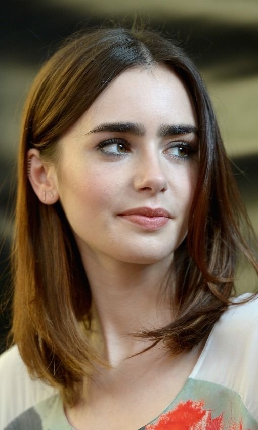 What would you rate this British actress out of 10 based on looks?