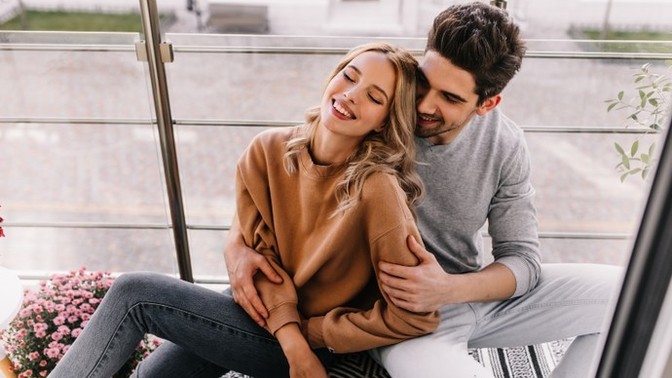 How to know when a guy has feelings for you more than friendship?