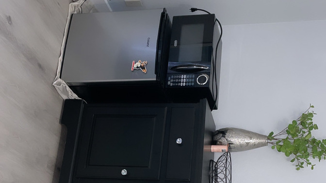 HELP IS MY KITCHEN UGLY OR NICE? HOW CAN I MAKE A KITCHENETTE?