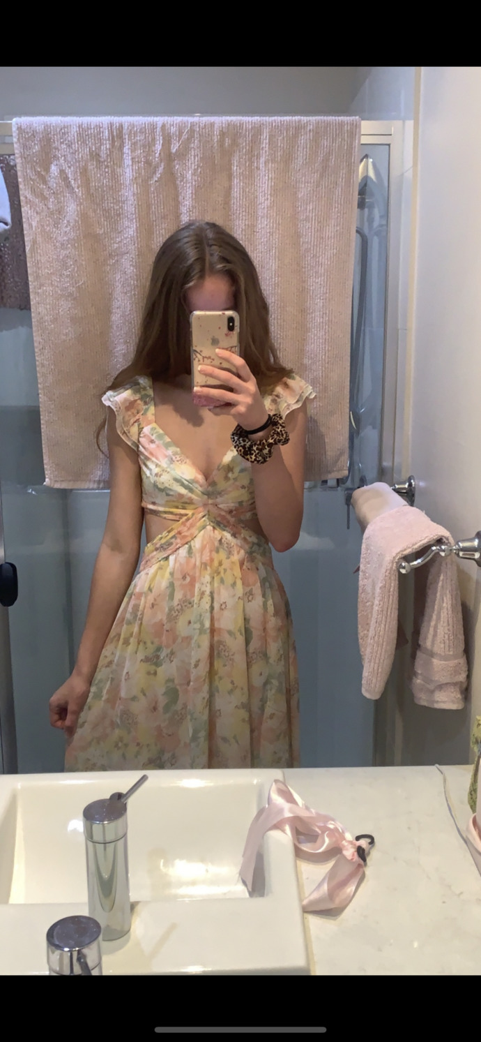 Which of my new dresses is prettiest?