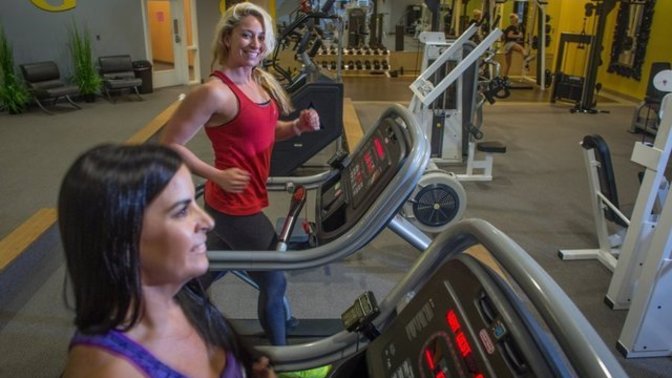 Is it sexists and hypocritical for a gym to have an "Women Only" section?