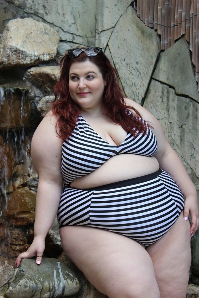 Do you think heavier girls should wear thongs?