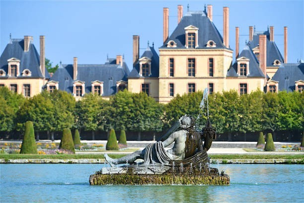 What do you think of the Fontainebleau castle?