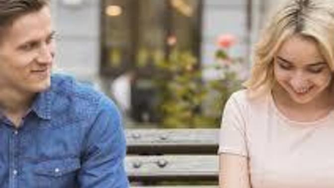 How do you confess your feelings to someone you liked a year ago?