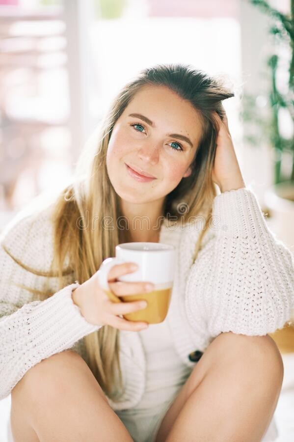 How to tell a girl age without asking?